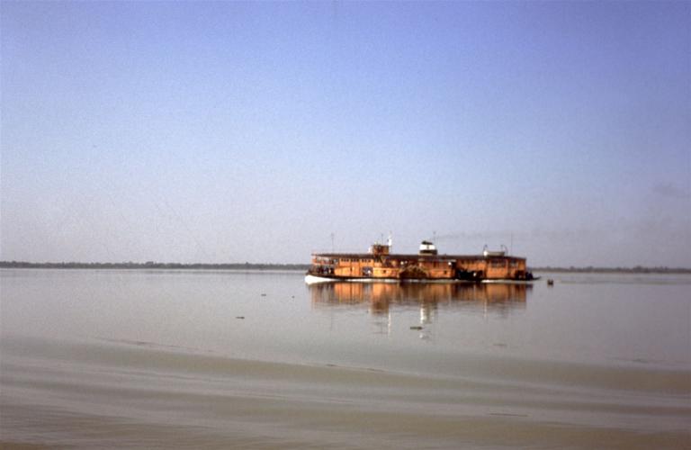 Rocket, ein Raddampfer Taxi in den Sundarbans